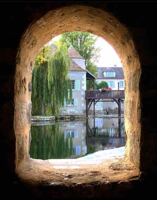 Beautiful F2 Apartment 5 Stops By Train From Paris Moret-sur-Loing Buitenkant foto