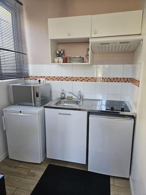 Beautiful F2 Apartment 5 Stops By Train From Paris Moret-sur-Loing Buitenkant foto